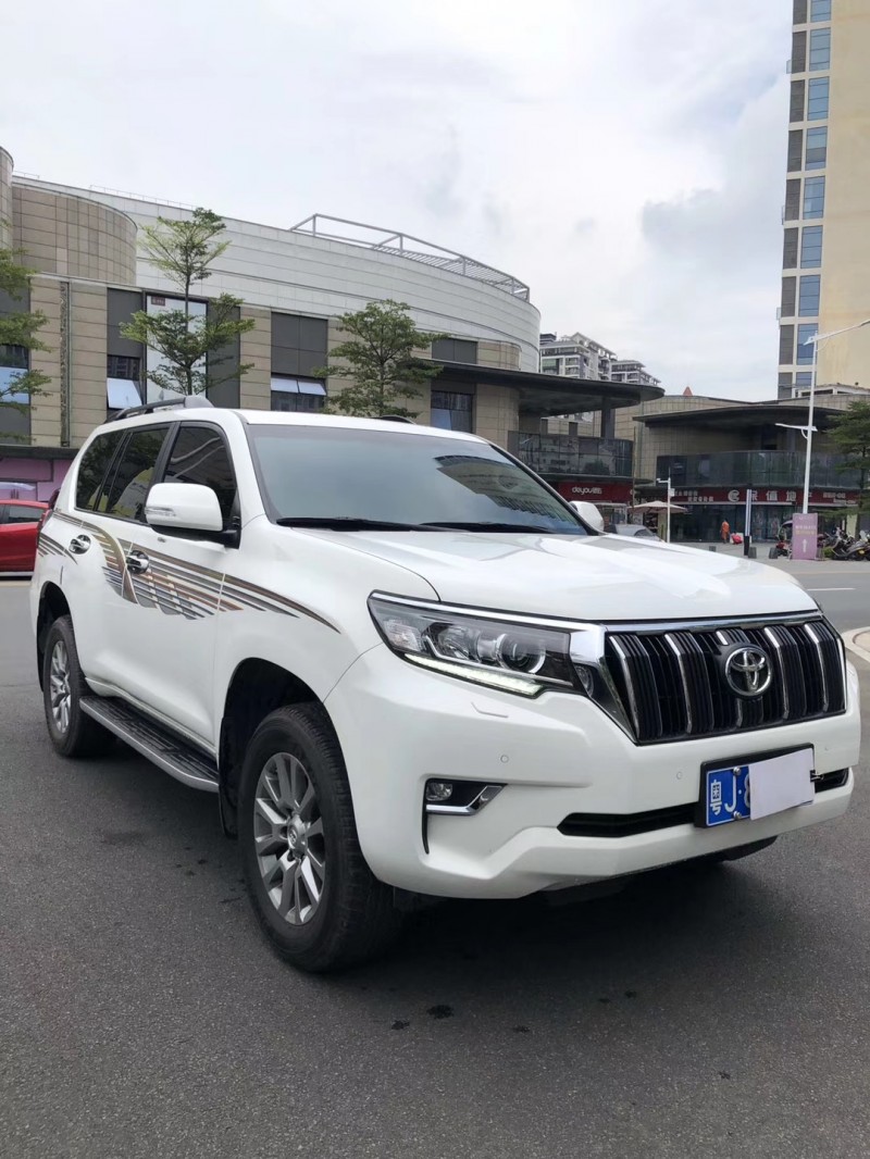 18年丰田普拉多