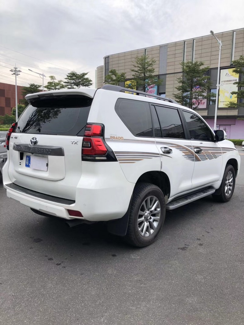 18年丰田普拉多