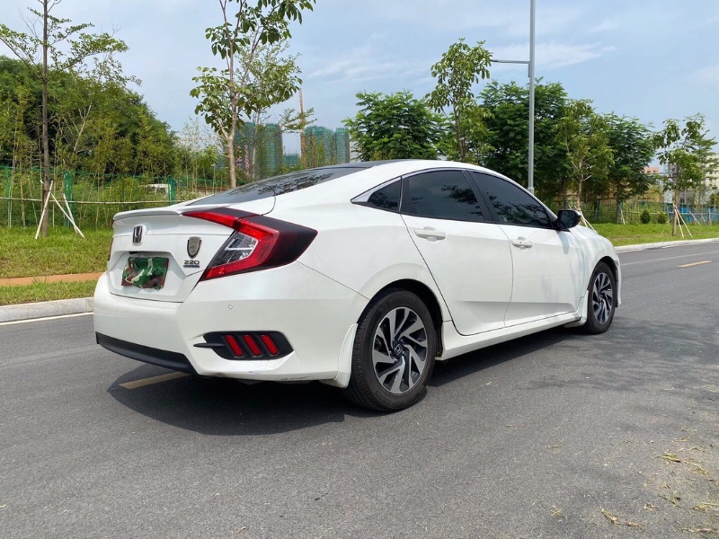 东莞抵押车17年本田思域出售