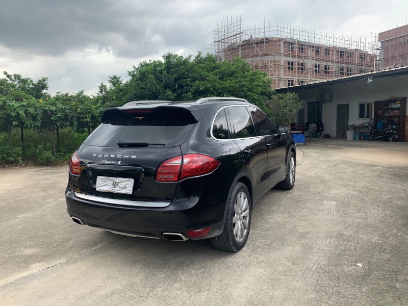 11年保时捷卡宴