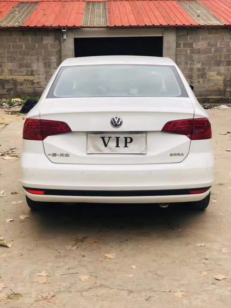 徐州抵押车17年大众宝来出售