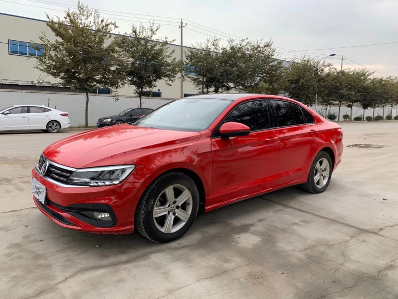 80 万品牌:凌渡表显里程1-3万公里上牌时间2019-06排放标准2.