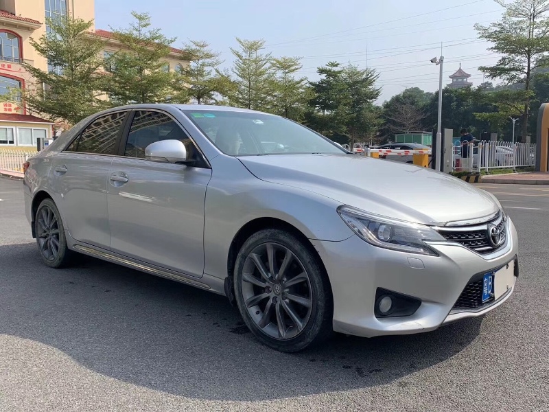 广州抵押车14年丰田锐志出售